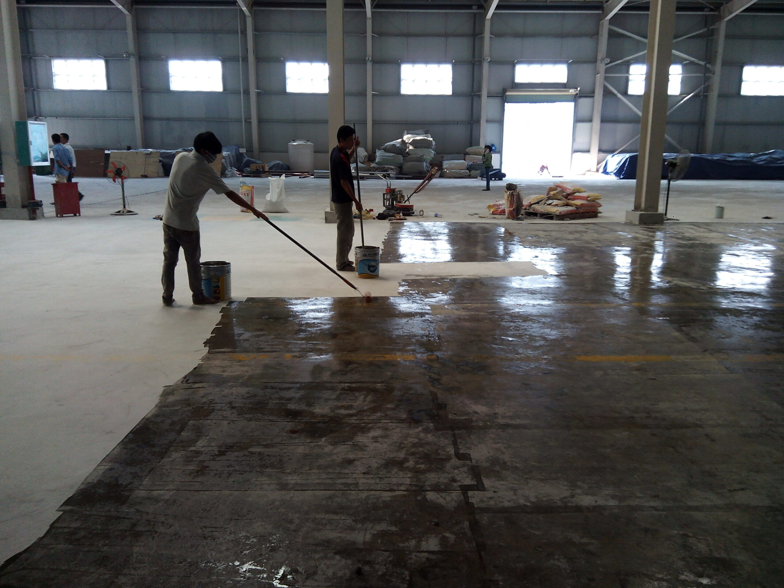 Thi Công Sơn Epoxy Tại Hải Dương 2025: Báo Giá, Quy Trình, Uy Tín 2 Cong ty son epoxy Binh Dinh 667 scaled